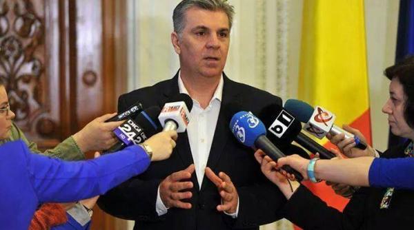 valeriu zgonea se casatore te victor ponta printre marii absen i