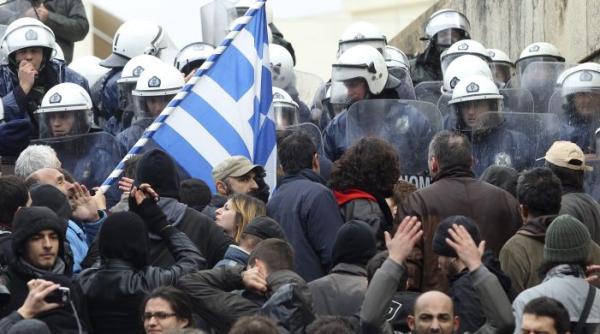 de ce grecii sau romanii nu pot fi nemti