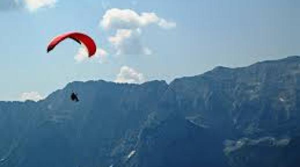 tragedie in zona balea lac un parapantist a murit