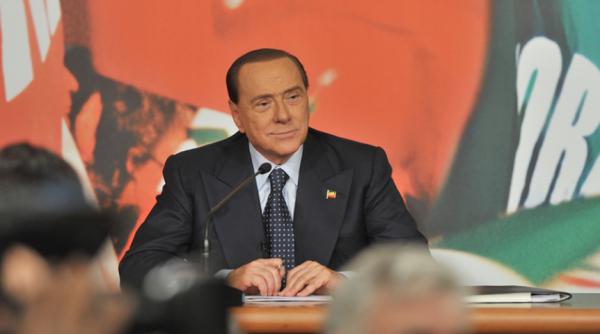 silvio berlusconi condamnat la trei ani de inchisoare