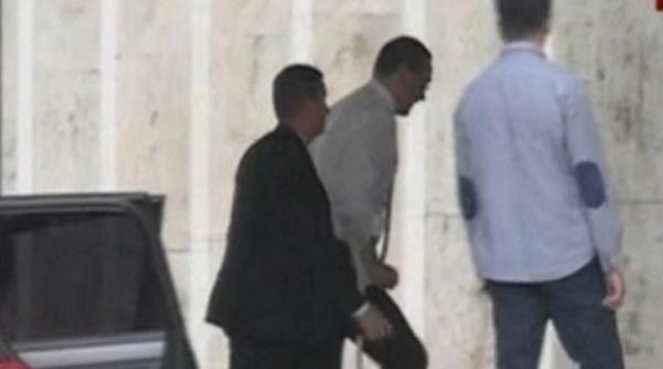 victor ponta poate sa i reia func ia imediat ce spune constitu ia