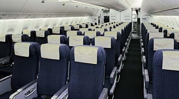 catastrofa aviatica care sunt cele mai sigure locuri dintr un avion foto