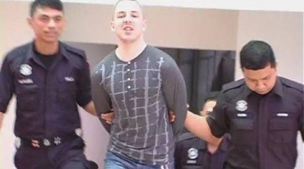 avertizare pentru mass media il ucide i