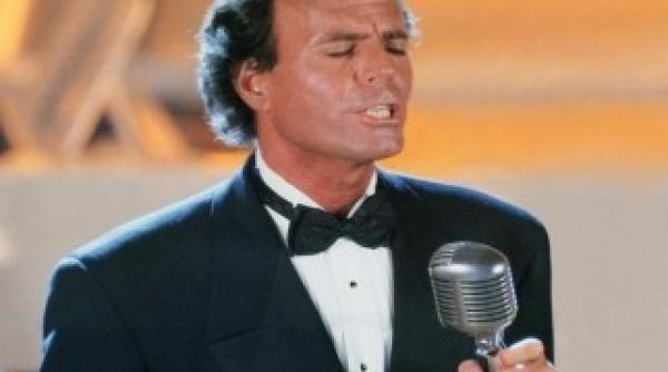 julio iglesias lanseaza un nou album dupa 12 ani mexico