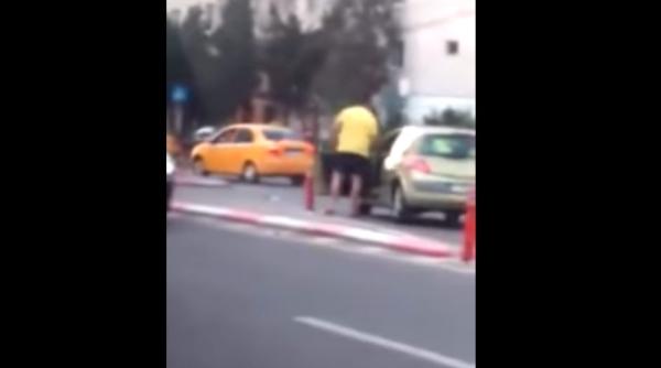 poli ist batut de un mecher cu bentley