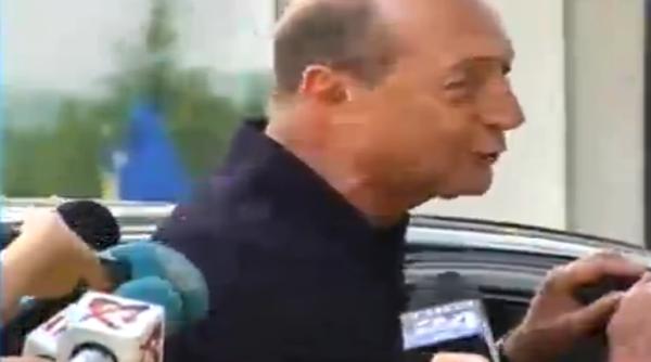 traian basescu atac la o jurnalista antena 3 vrei sa te lini tesc i pe tine