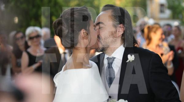 bobby paunescu extrem de tandru cu proaspata sa so ie alice peneaca