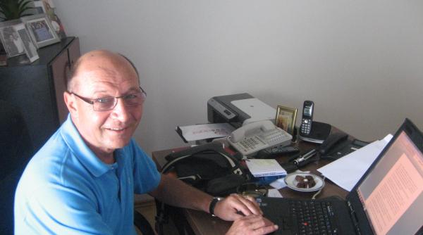 anun de ultima ora traian basescu i i scrie memoriile