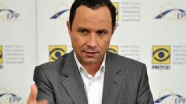 aurelian pavelescu indemn pentru romani e vremea salvarilor personale