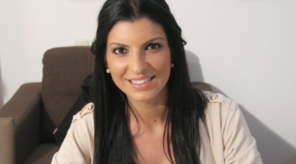 andreea tonciu s a dezbracat pe plajele din turcia