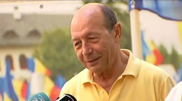 de ce a convocat klaus iohannis csat ce crede traian basescu