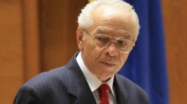 nicolae vacaroiu prezent la inmormantarea lui iulian mincu