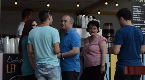 un tanar i a cerut bani lui emil boc reac ia primarului video