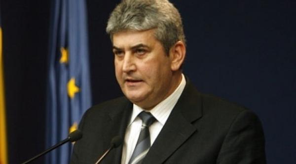 gabriel oprea vrea majorarea pedepselor pentru agresiuni impotriva poli i tilor