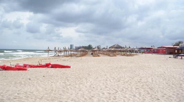 klaus iohannis in vacan a prima imagine cu pre edintele de pe litoral