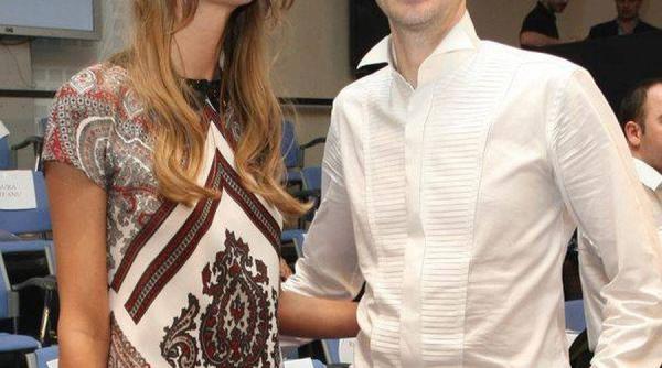 mihai albu replica acida pentru fosta sa so ie iulia albu prefer sa tac i sa inghit mizeriile pe care le lanseaza