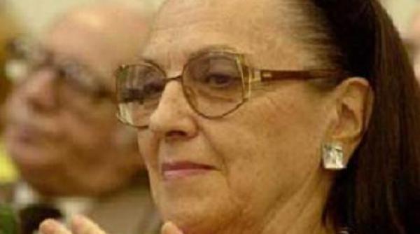 malvina ursianu a murit