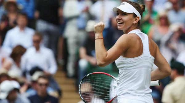 simona halep sare in apararea lui paul papp dupa meciul de la belgrad