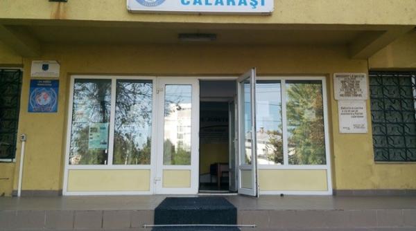 ocant doi politisti de la ipj calara i retinuti pentru ca ar fi violat o minora