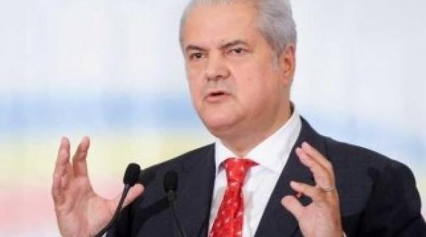 reac ia lui adrian nastase dupa ce traian basescu a fost iccj