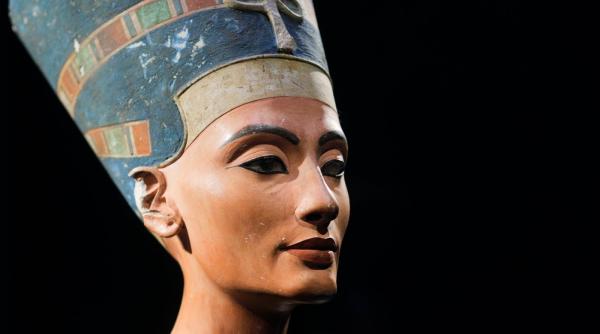 anun senza ional a fost descoperit mormantul reginei nefertiti