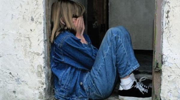 feti a din boto ani violata cu acordul mamei