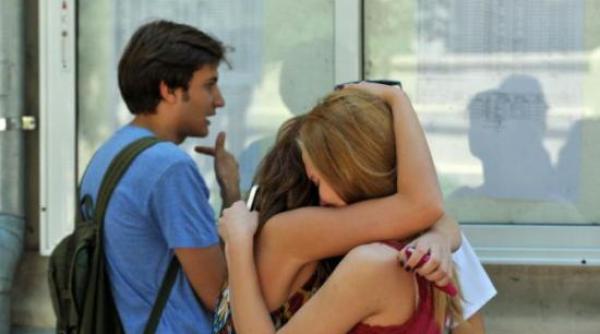 situa ie fara precedent pentru sute de elevi posibila frauda dupa transferuri suspicioase