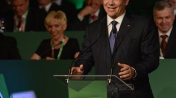 victor ponta invitat sa petreaca gratuit o vacan a la mamaia