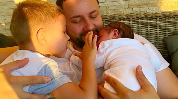 catalin maru a fotografie de om bogat alaturi de david i eva