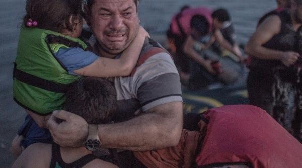 drama cutremuratoare din spatele unei imagini devenita virala pe agen iile de tiri