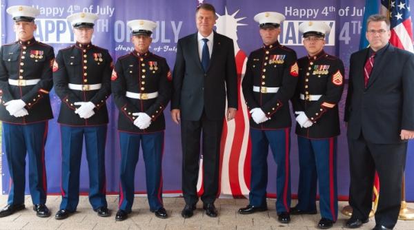 klaus iohannis pleaca in sua