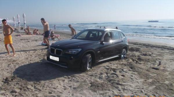 un poli ist a fost lovit cu ma ina pe o plaja din mamaia