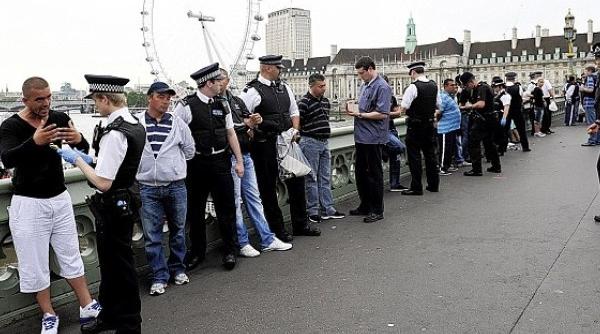 marea britanie masuri impotriva imigrantilor care muncesc la negru