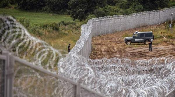 criza refugia ilor cehia cere inchiderea imediata a frontierei externe a spa iului schengen