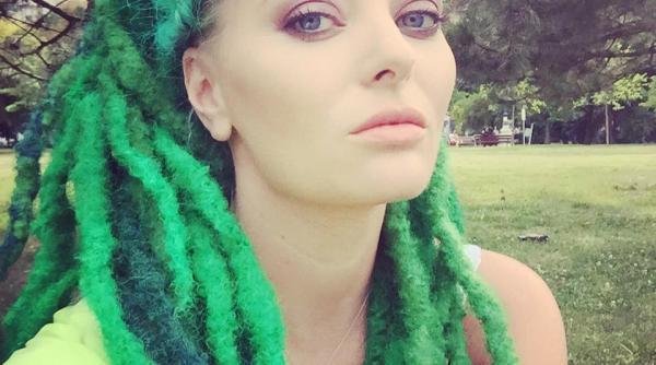 delia imaginea care a incins internau ii uite in ce pozi ie sta