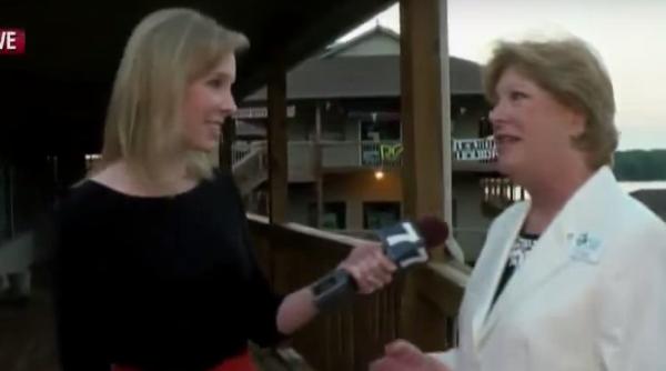 doi jurnalisti de televiziune impuscati mortal in timpul unei transmisiuni in direct video