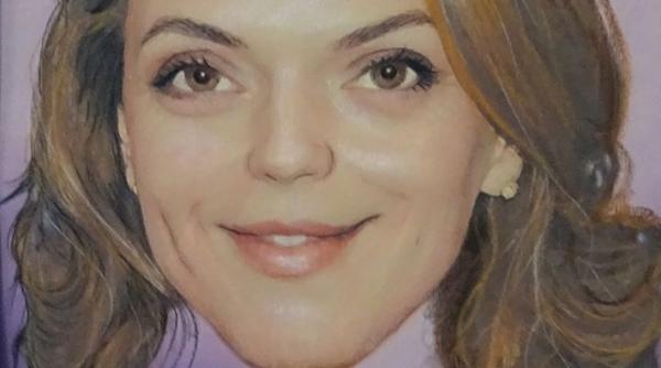 alina gorghiu dezvaluie ce ine la loc de cinste in biroul sau