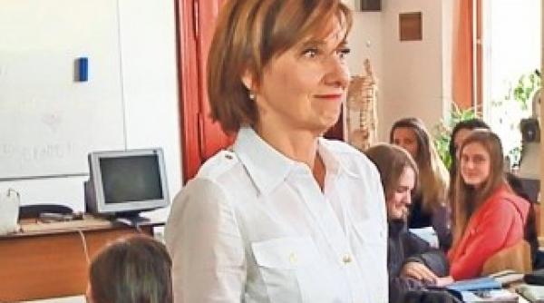carmen iohannis decizie inainte de inceperea noului an colar