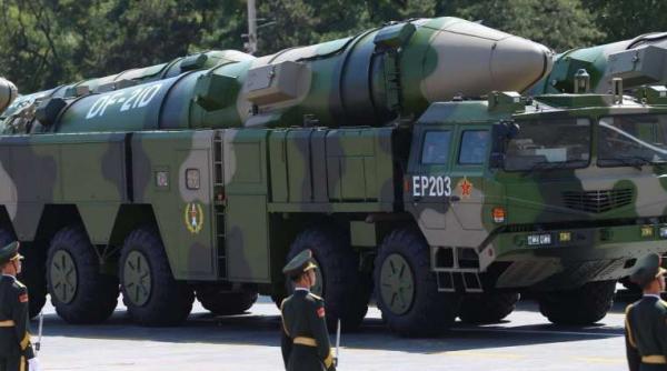 china noile rachete 21d supranumite uciga e de portavioane expuse in premiera la parada din pia a tiananmen