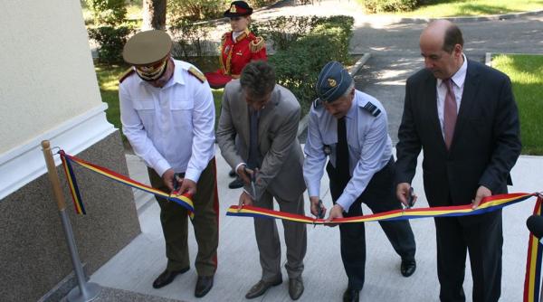 mircea du a la activarea comandamentului nato de la bucure ti un eveniment istoric