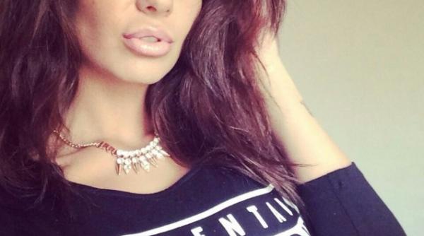 insula iubirii andreea may sexy ca niciodata