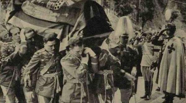 caseta in care a fost transportata inima reginei maria expusa la bordul fregatei regina maria de ce a fost adus parintele arsenie boca la bran