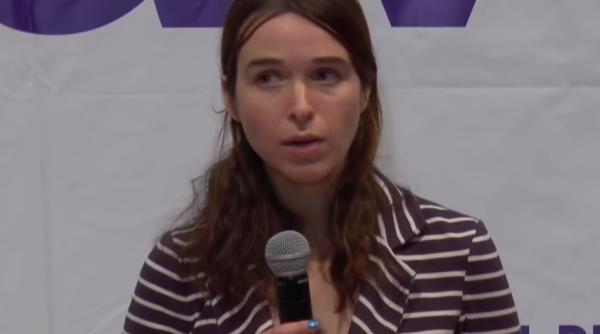 o noua inregistrare halucinanta cu simona cre u scene de necrezut