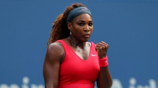 serena williams a injurat ca la u a cortului in meciul pierdut cu roberta vinci video