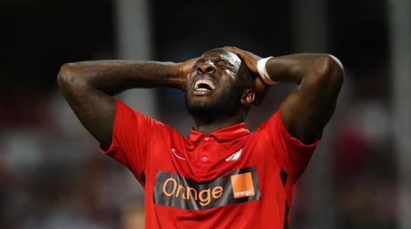 dinamo cfr cluj 0 2 alb ro ii au ratat ansa de a urca pe primul loc in liga 1 dupa un meci cu trei eliminari