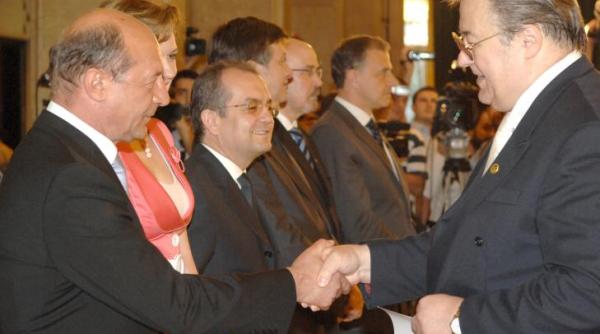 de ce tace traian basescu dupa moartea lui vadim tudor cum l a ajutat i cum l a ingropat momente cheie din rela ia celor doi