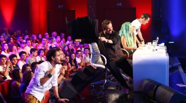 x factor sezonul cinci premiera dubla publicul la masa juriului
