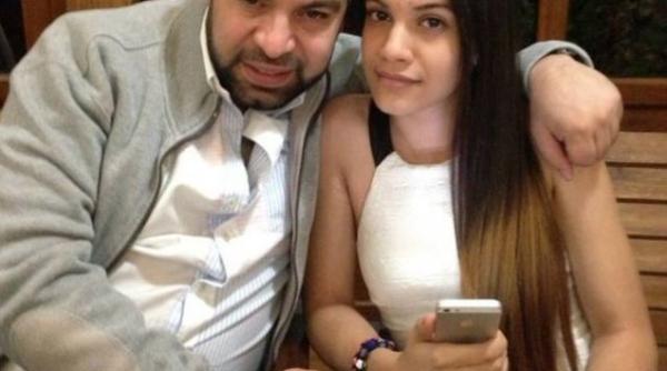 betty salam s a dus cu un decolteu generos la coala