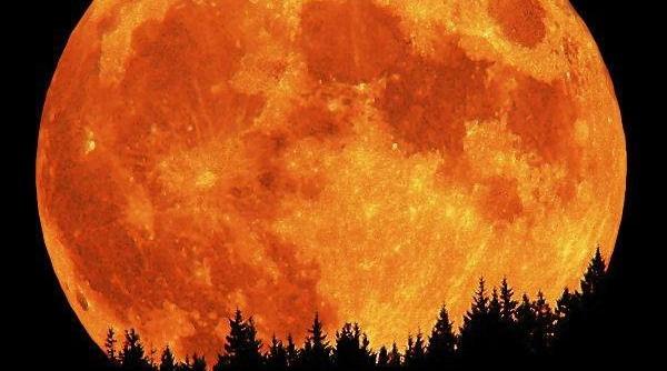 fenomen astronomic rar duminica de unde se poate observa