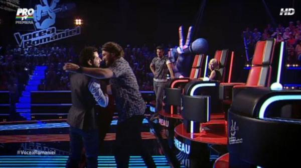 smiley extrem de surprins la vocea romaniei de ziua lui